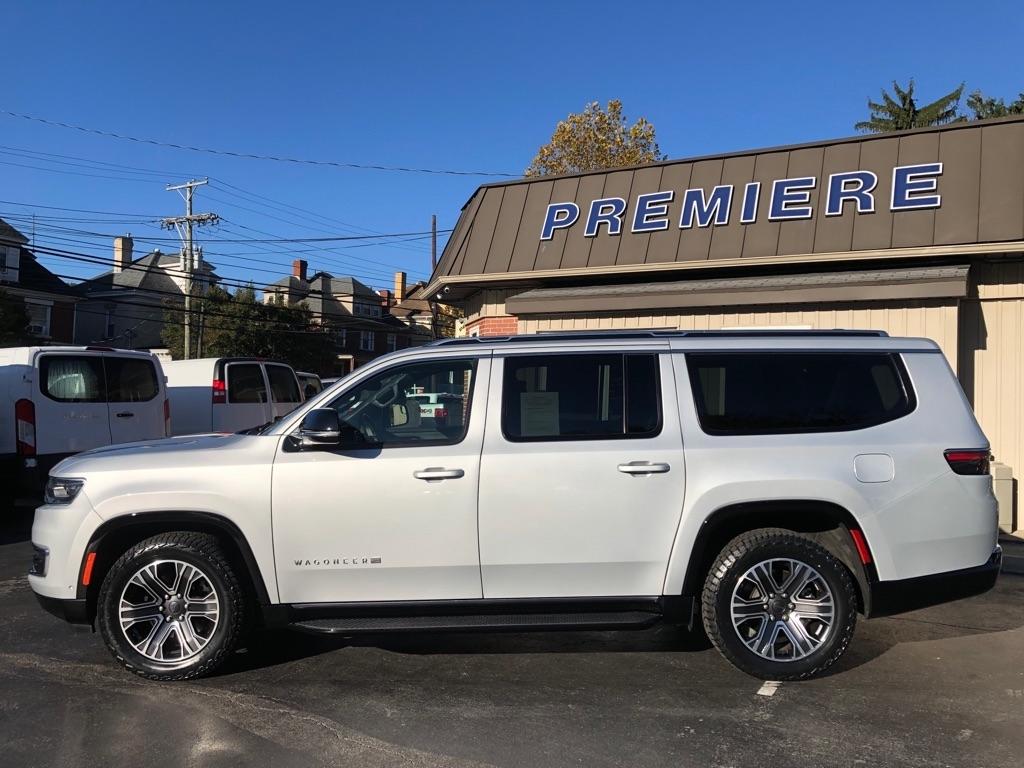 2024 Jeep Wagoneer L photo 2 of 43