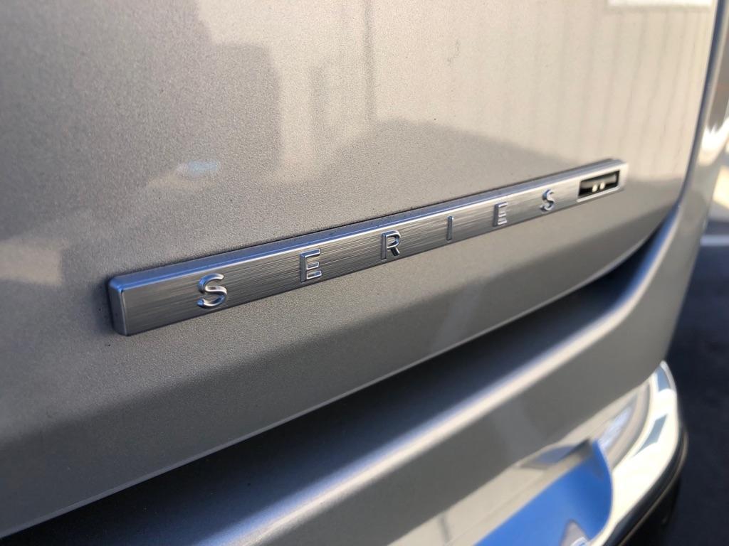 2024 Jeep Wagoneer L photo 15 of 43
