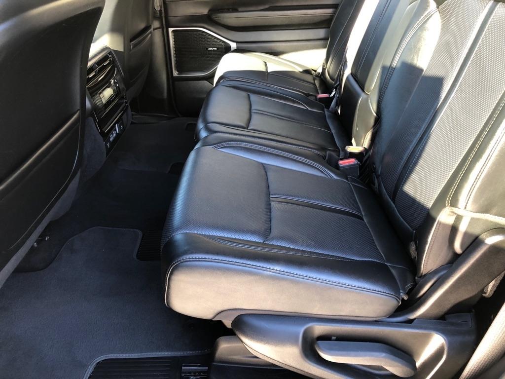 2024 Jeep Wagoneer L photo 22 of 43