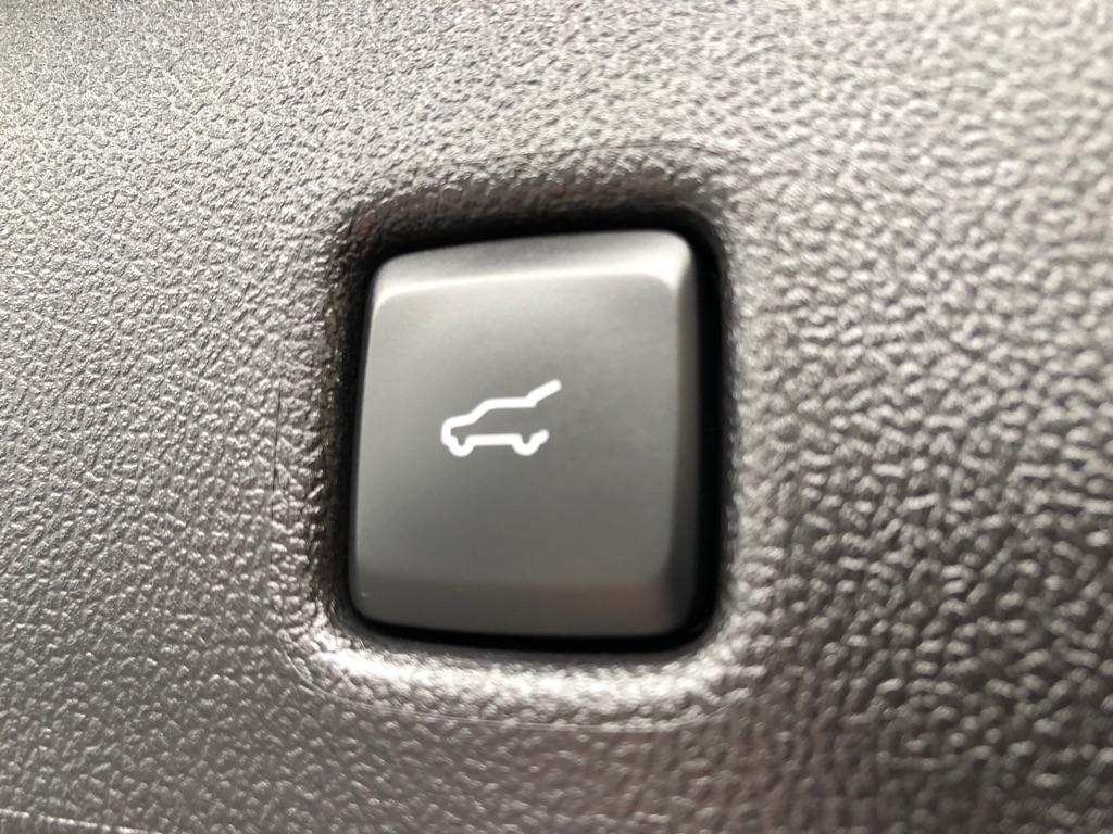 2025 Ford Escape photo 24 of 38