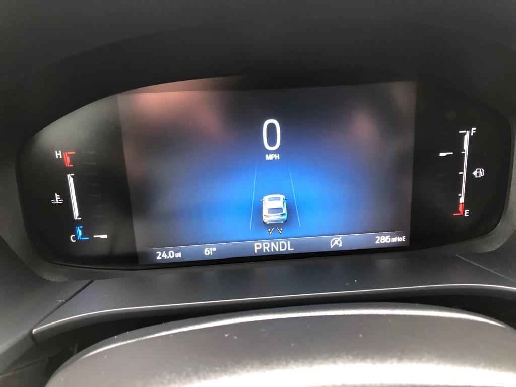 2025 Ford Escape photo 35 of 38
