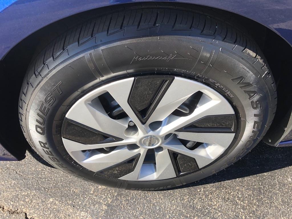 2022 Nissan Altima photo 11 of 36
