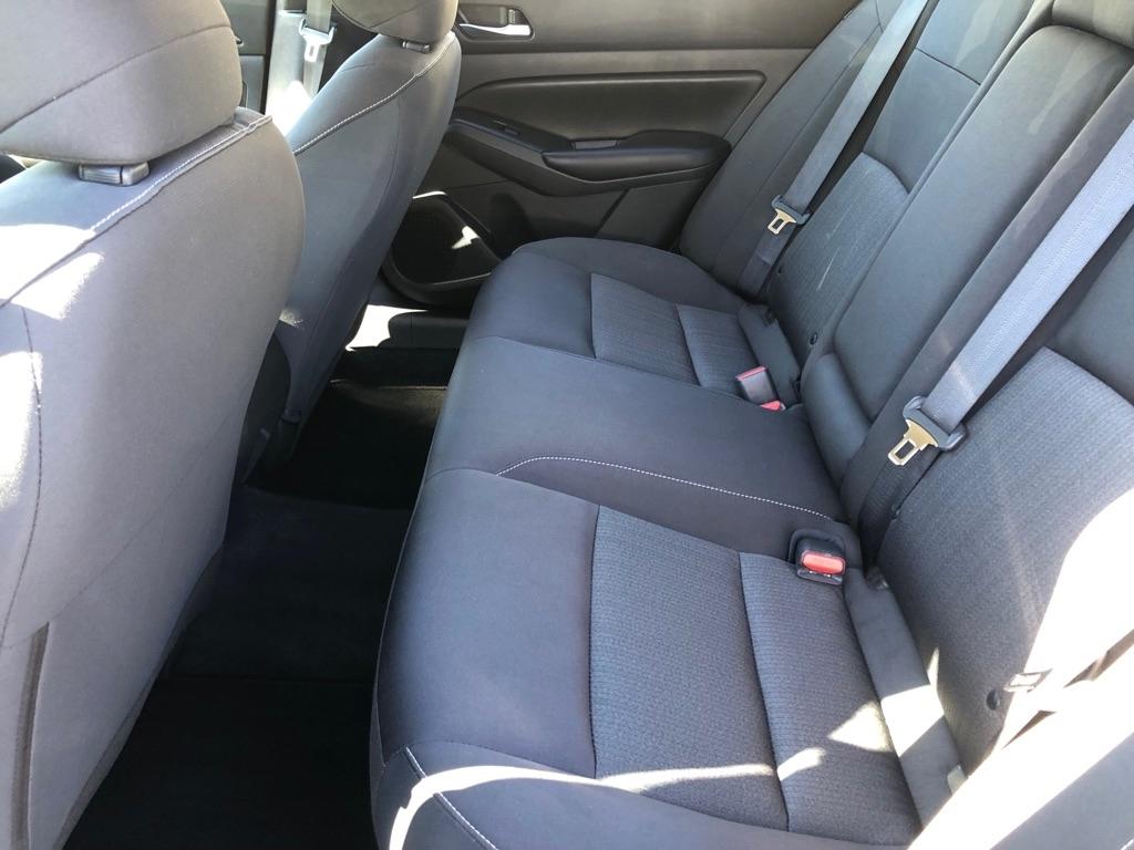 2022 Nissan Altima photo 20 of 36
