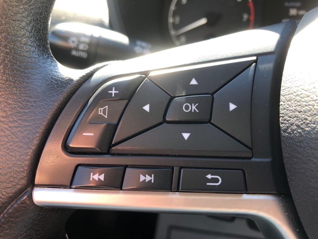 2022 Nissan Altima photo 32 of 36