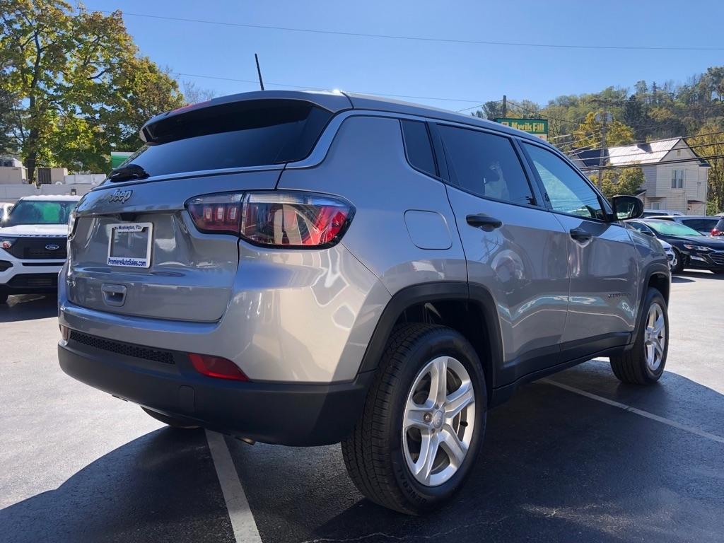 2023 Jeep Compass photo 6 of 38