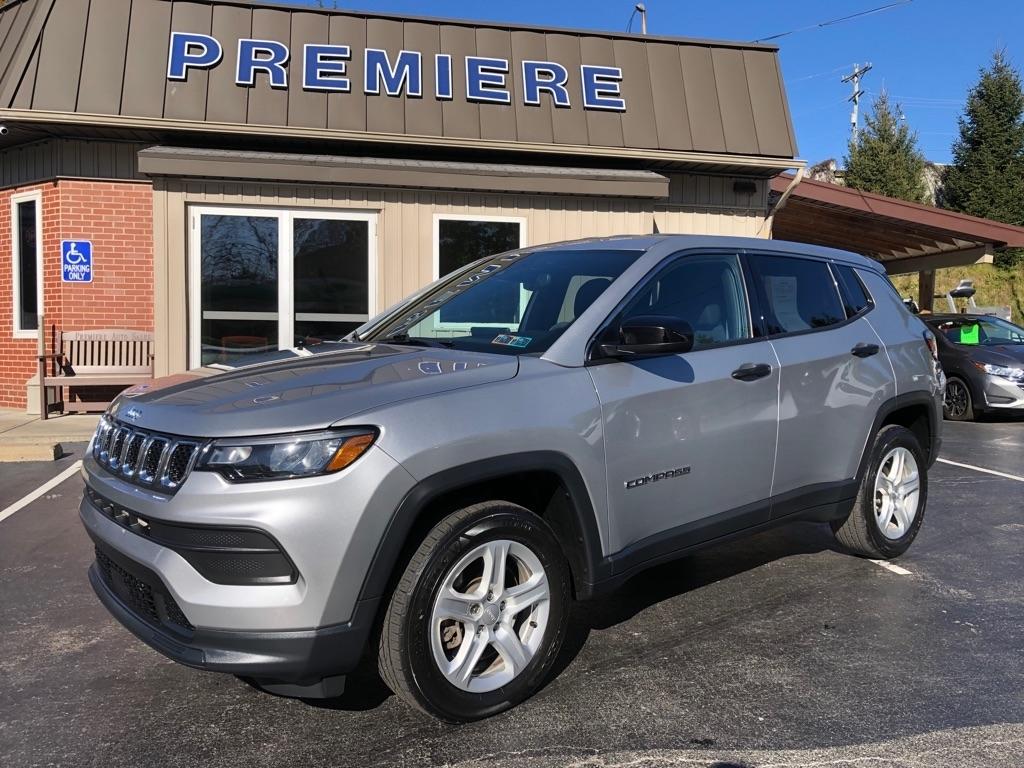 2023 Jeep Compass photo 10 of 38