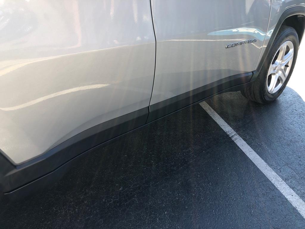 2023 Jeep Compass photo 15 of 38