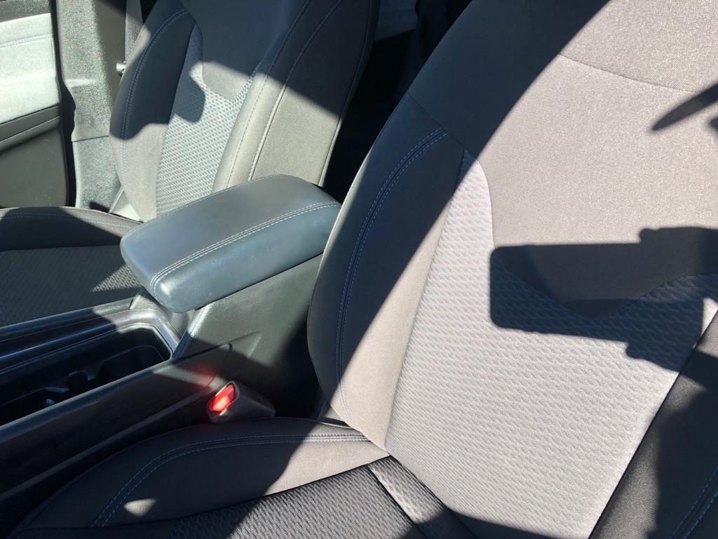 2023 Jeep Compass photo 19 of 38