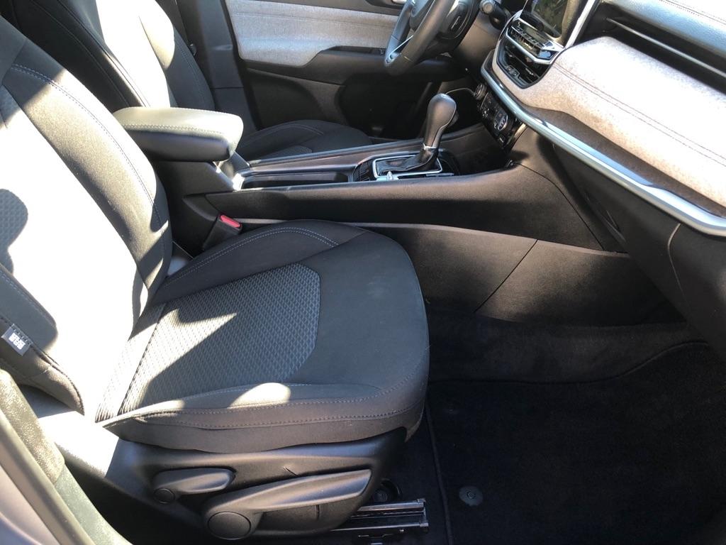 2023 Jeep Compass photo 24 of 38