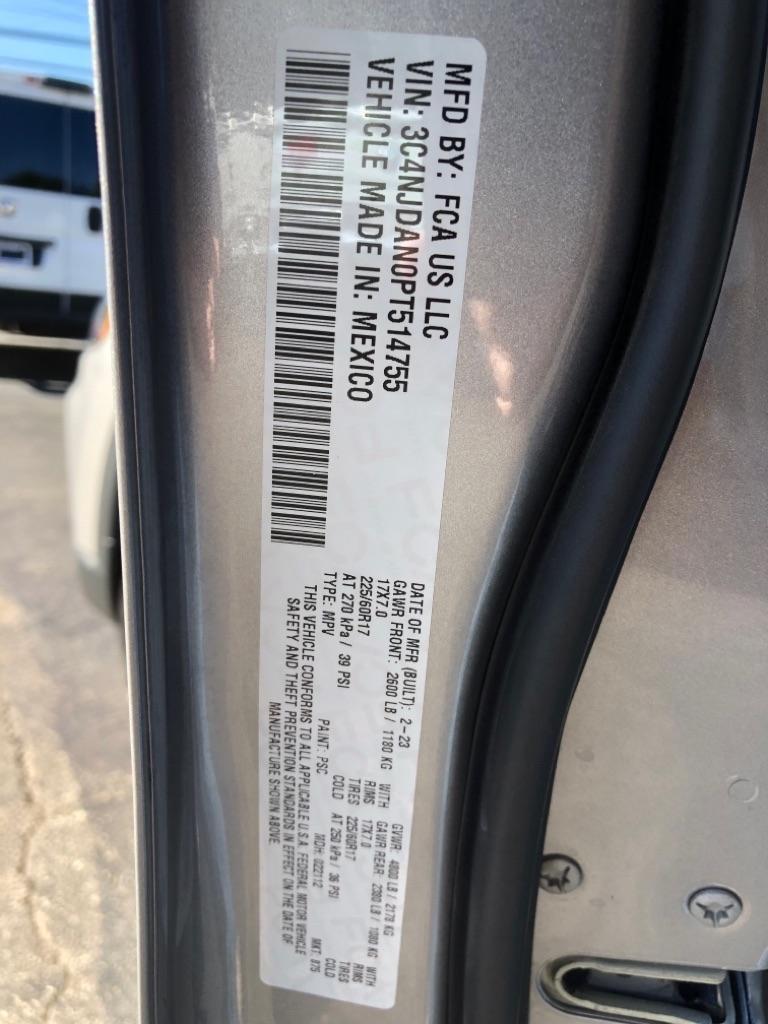 2023 Jeep Compass photo 37 of 38