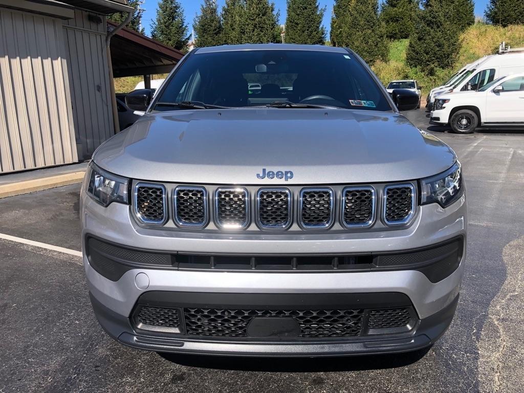 2023 Jeep Compass photo 9 of 37