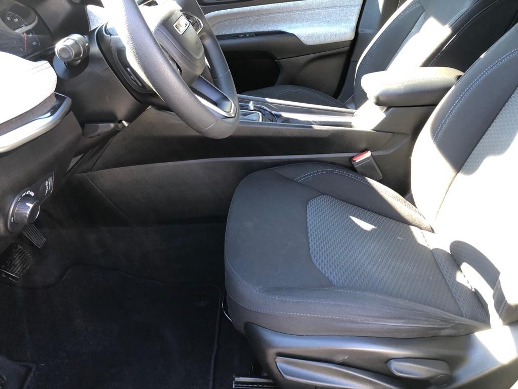 2023 Jeep Compass photo 18 of 37