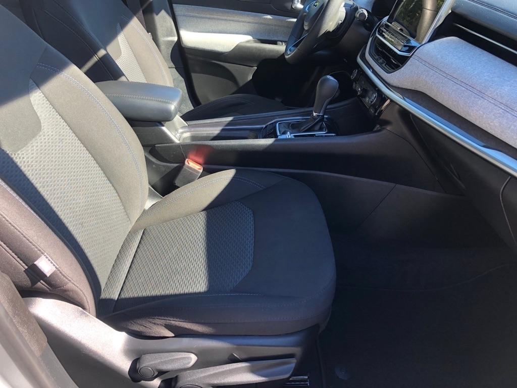 2023 Jeep Compass photo 24 of 37
