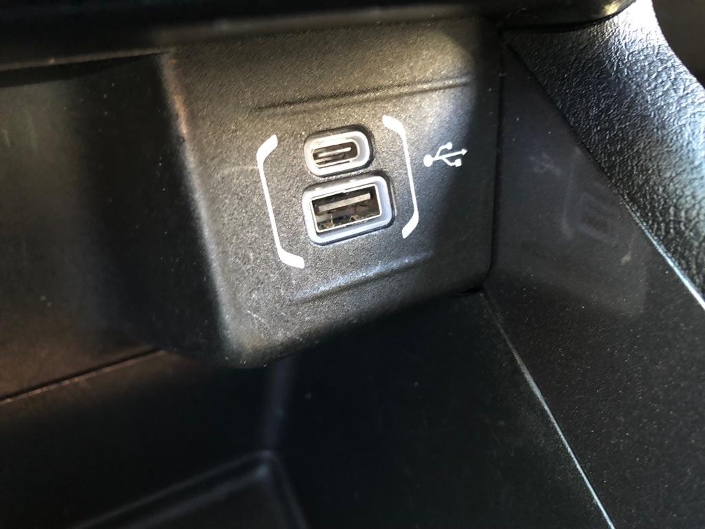 2023 Jeep Compass photo 28 of 37
