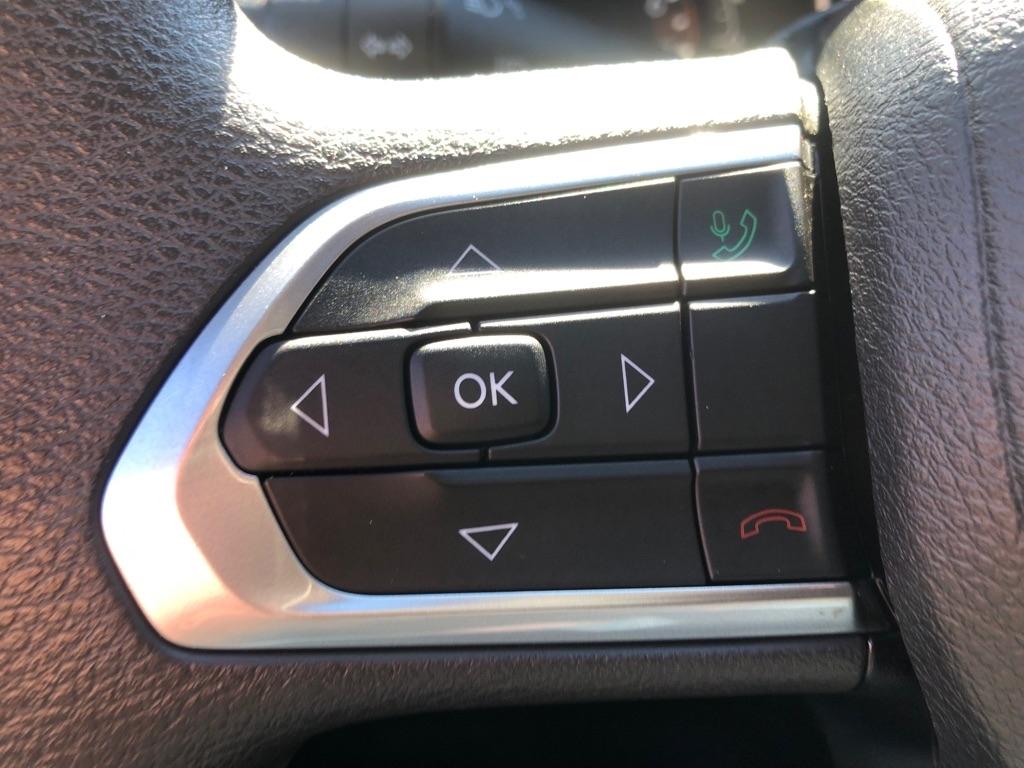 2023 Jeep Compass photo 34 of 37