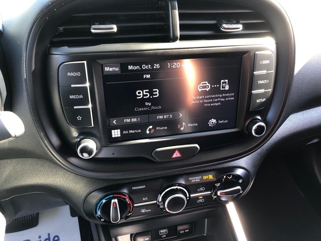 2024 Kia Soul photo 26 of 35
