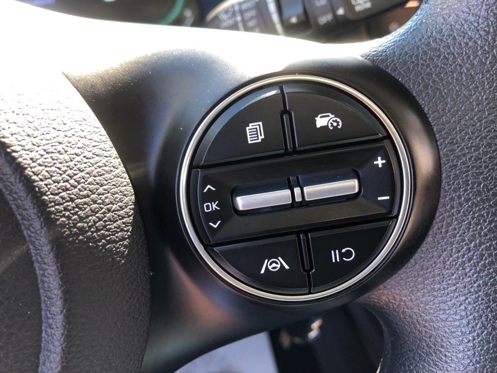2024 Kia Soul photo 30 of 35