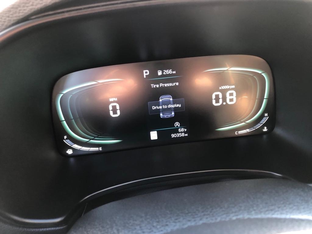 2024 Kia Soul photo 32 of 35