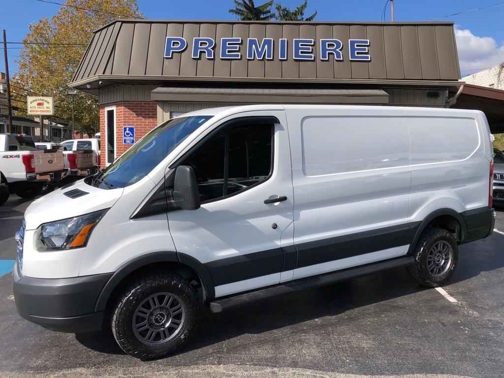 2017 Ford Transit photo 2 of 32