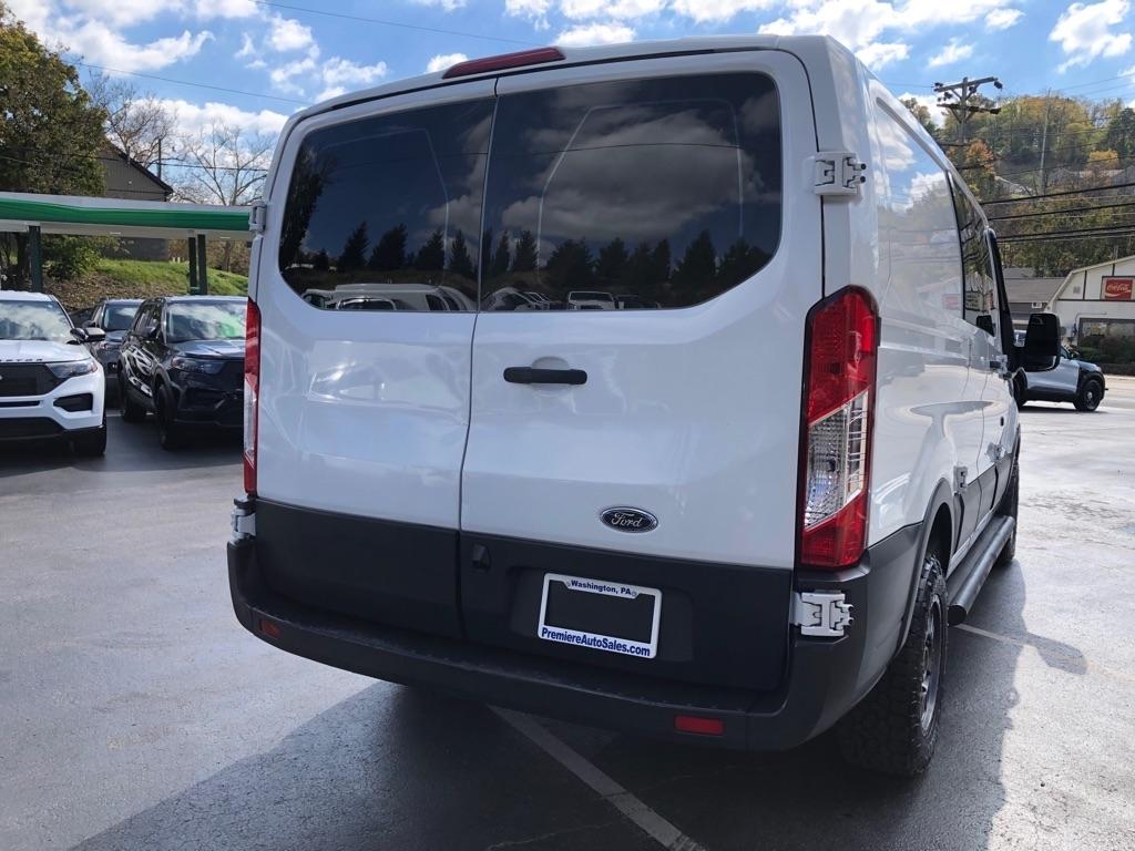 2017 Ford Transit photo 5 of 32