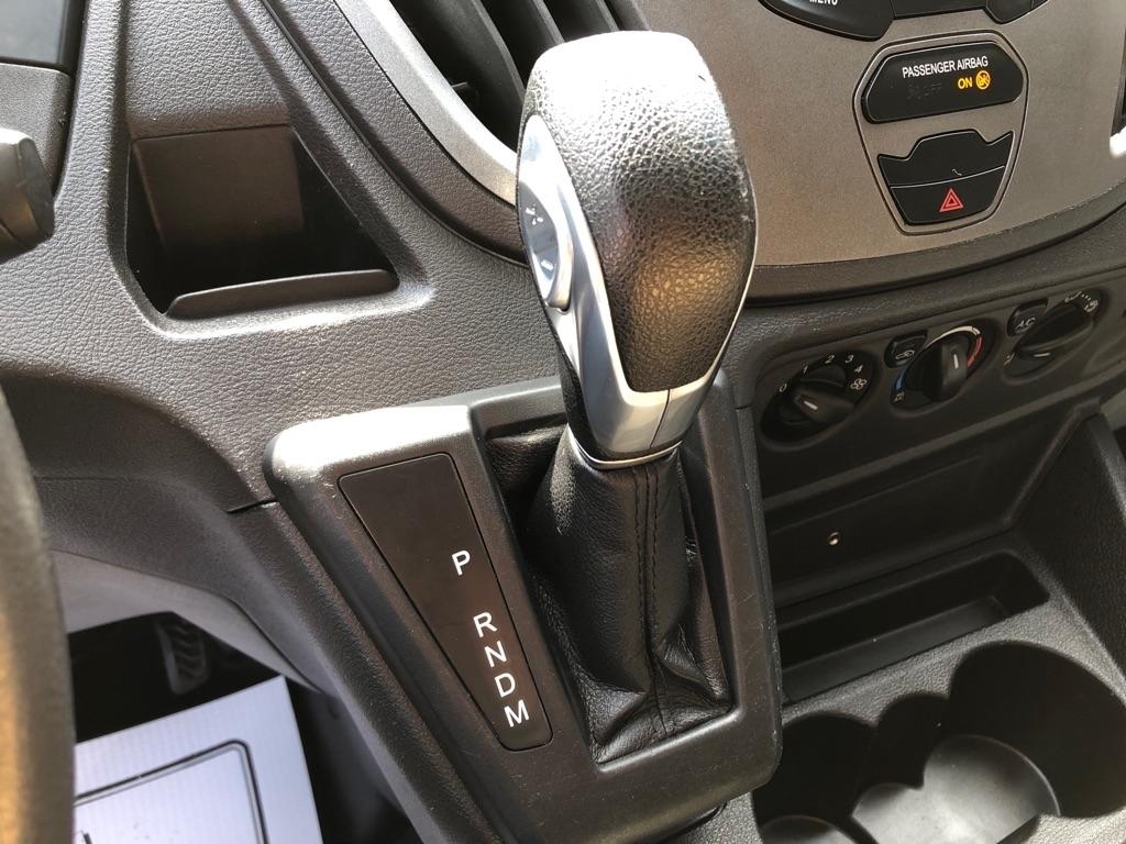 2017 Ford Transit photo 27 of 32