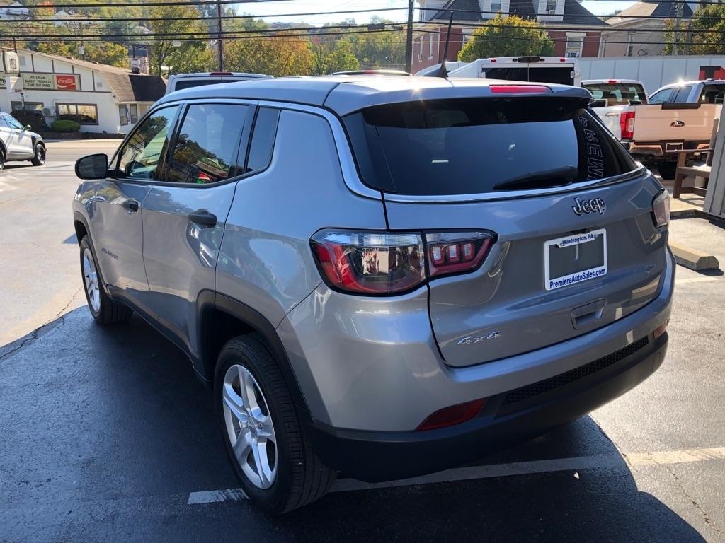2023 Jeep Compass photo 4 of 36
