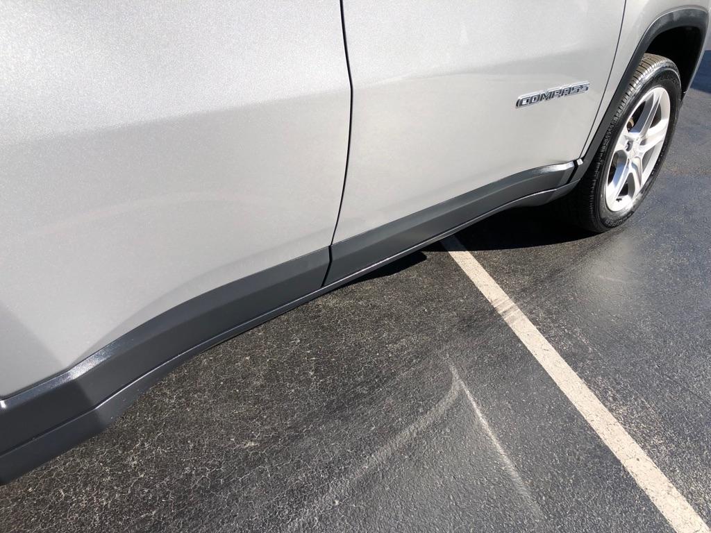 2023 Jeep Compass photo 15 of 36