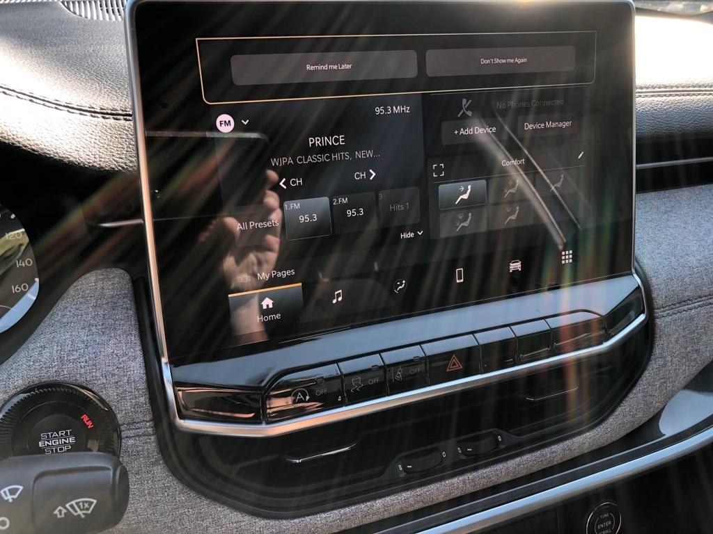 2023 Jeep Compass photo 27 of 36