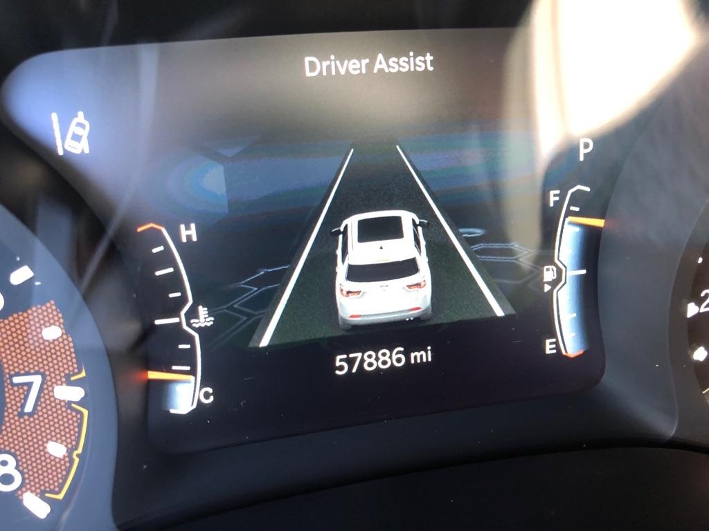 2023 Jeep Compass photo 34 of 36