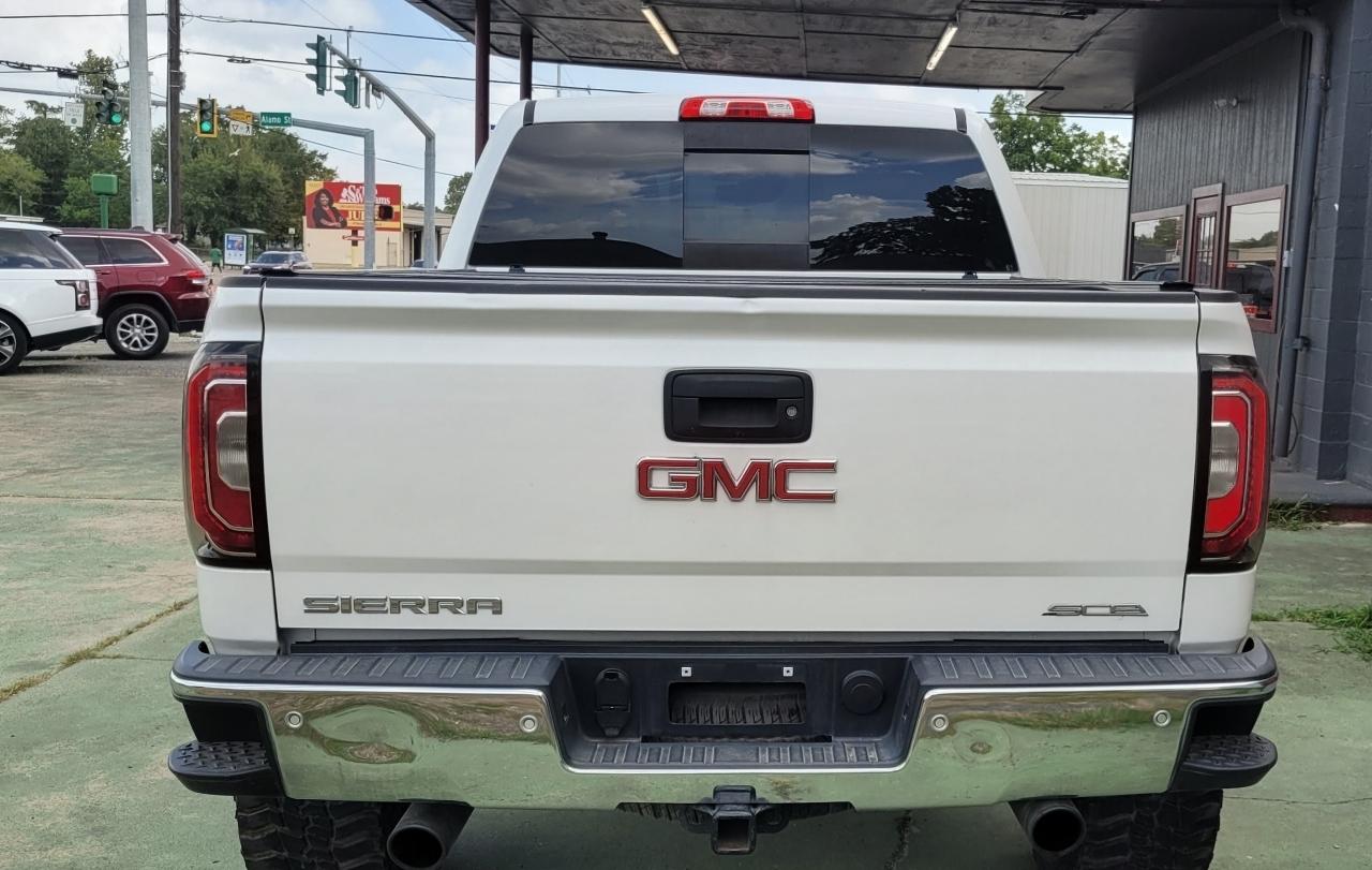 2018 GMC Sierra 1500 SLT - Image 4