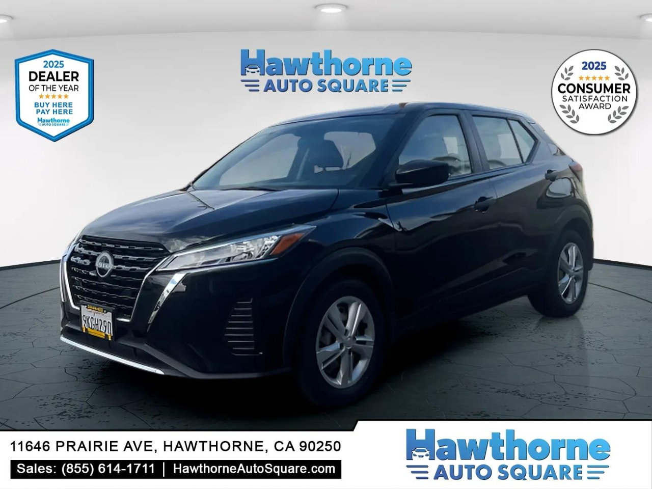 2023 Nissan Kicks S's photo