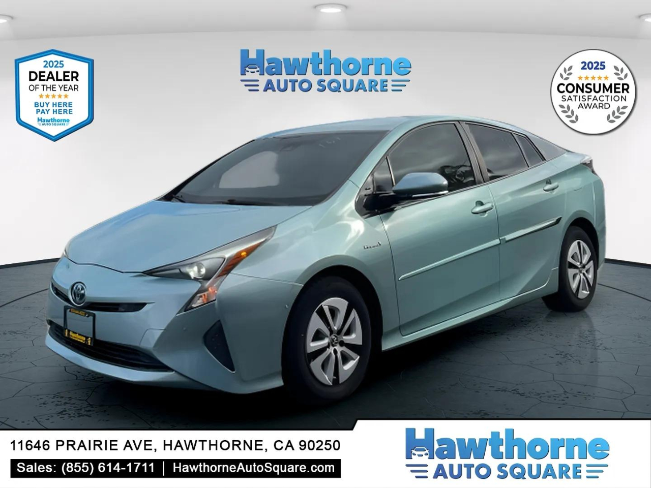 2018 Toyota Prius Two's photo