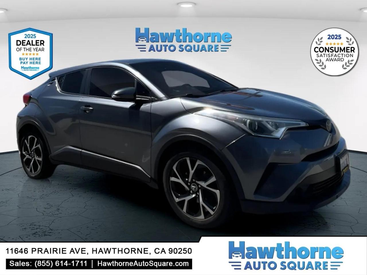 2018 Toyota C-HR XLE Premium's photo