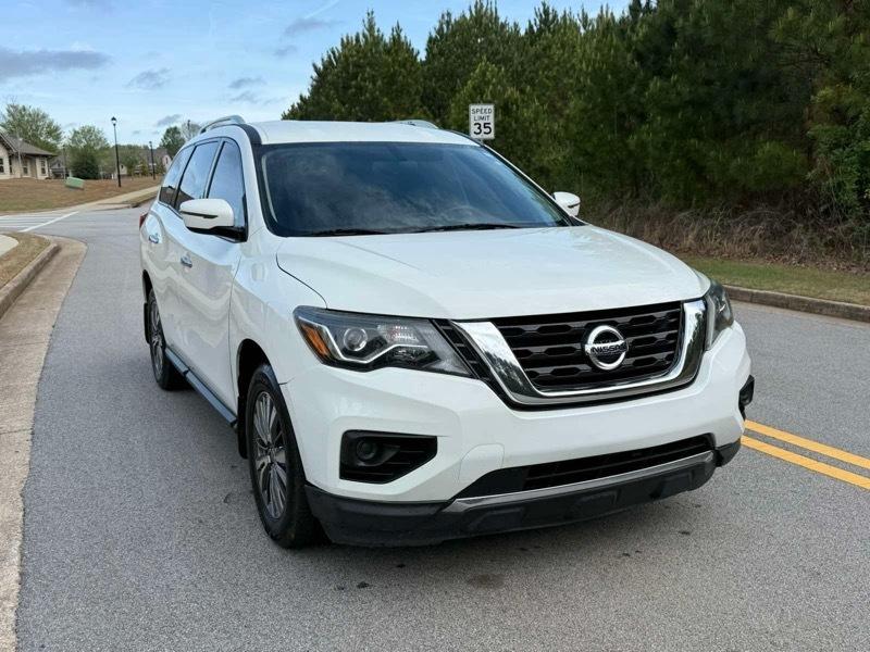 2019 Nissan Pathfinder S 4WD's photo
