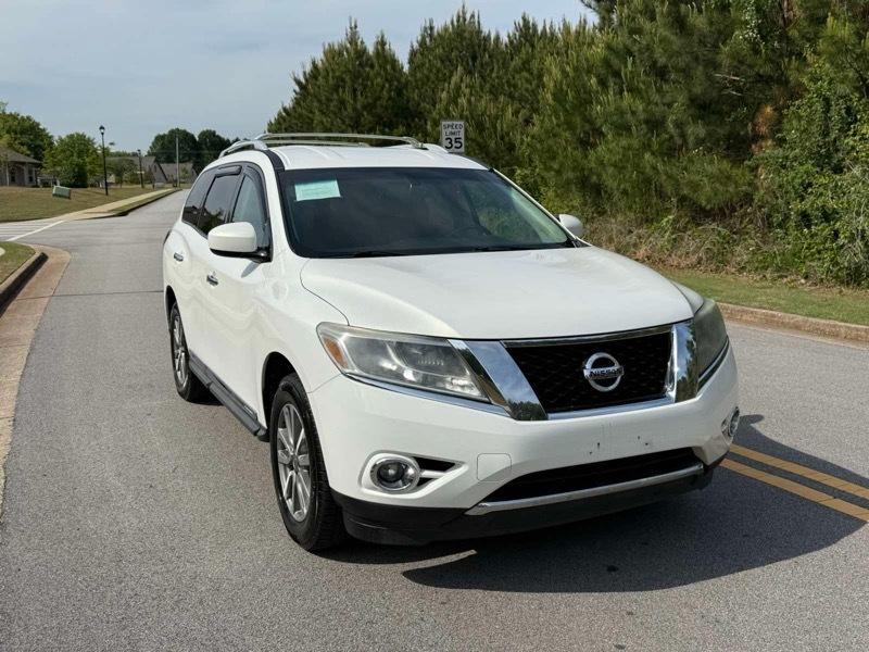 2013 Nissan Pathfinder SL 2WD's photo