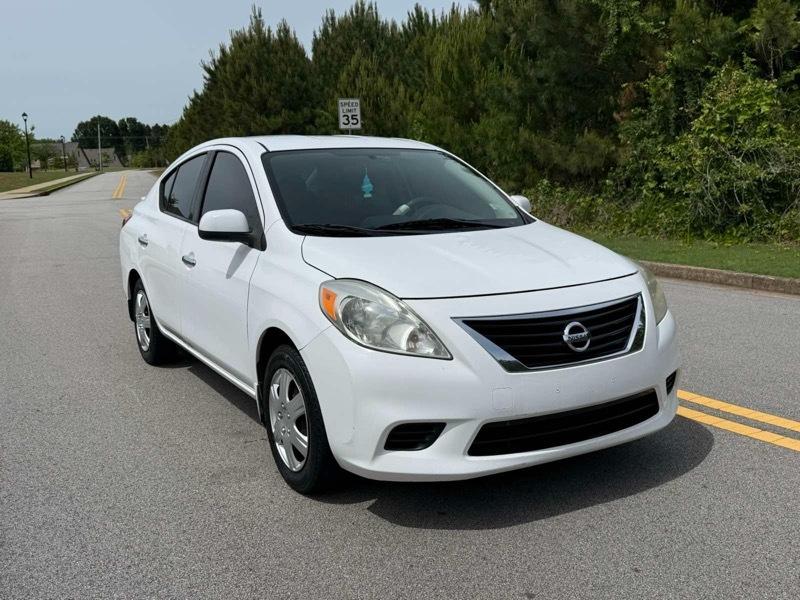 2014 Nissan Versa 1.6 SV CVT's photo