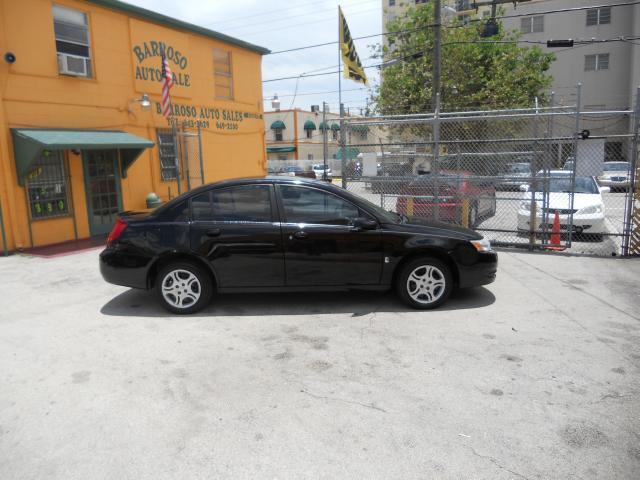 2004 Saturn ION Sedan 2