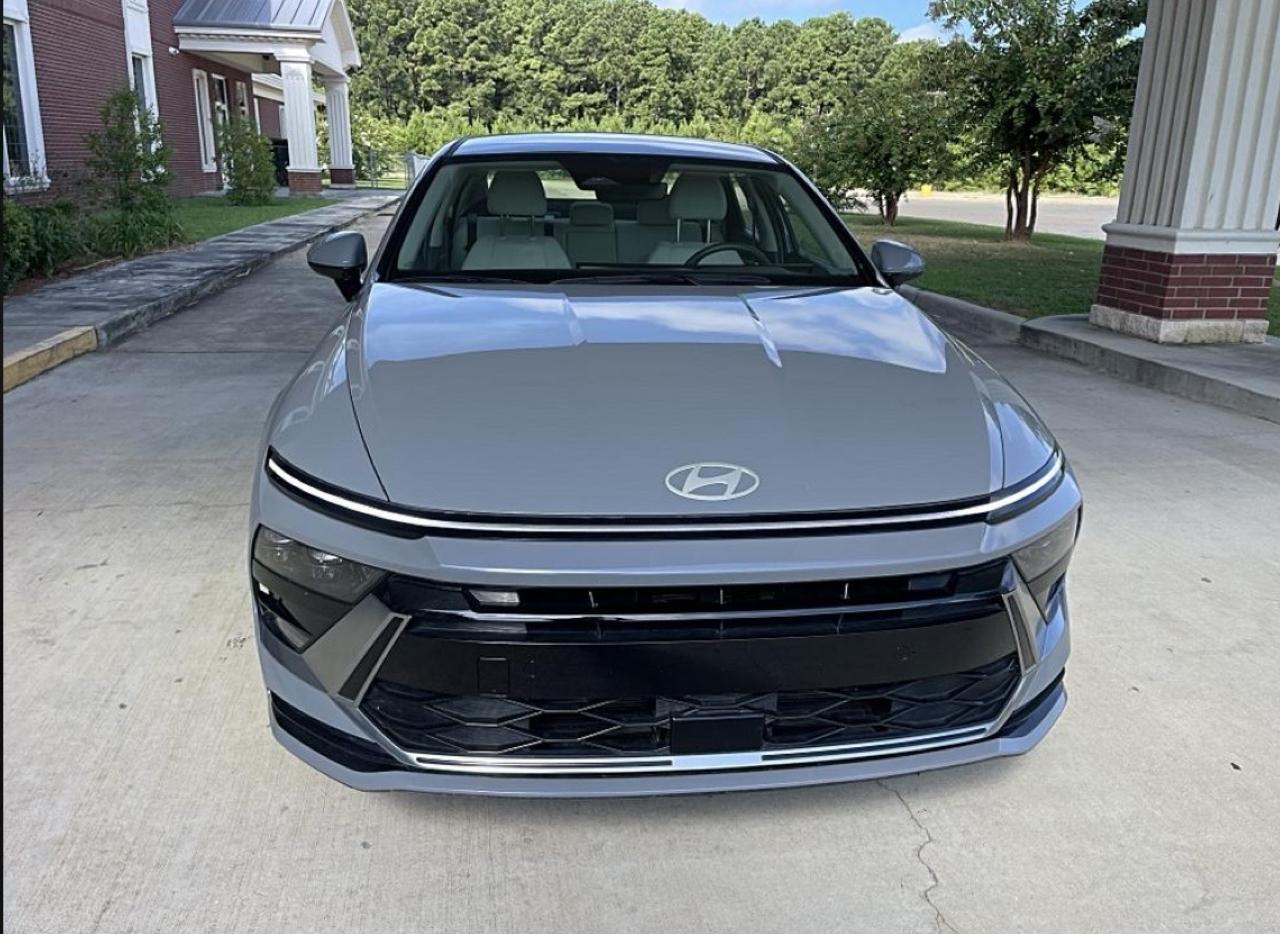 2024 Hyundai SONATA Hybrid SEL - Image 2