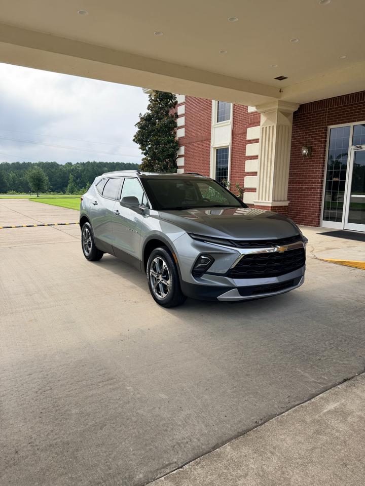 2024 Chevrolet Blazer LT - Image 2