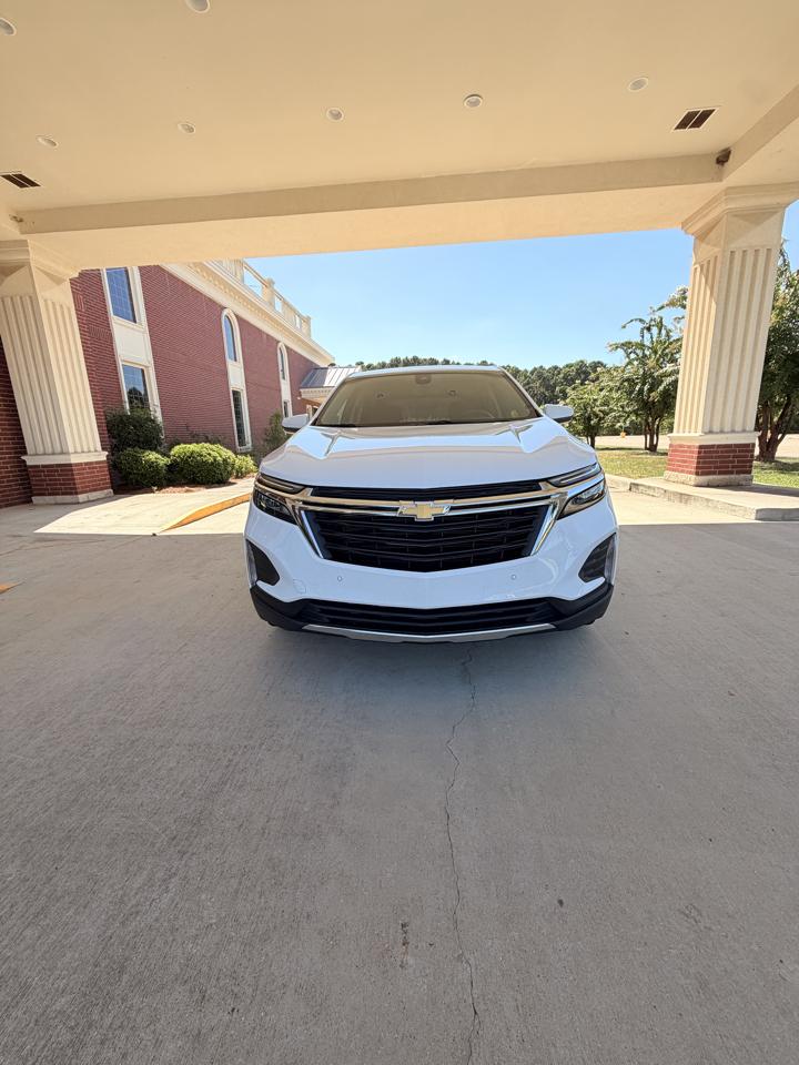 2024 Chevrolet Equinox LT - Image 3