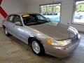 2001 Lincoln Town Car