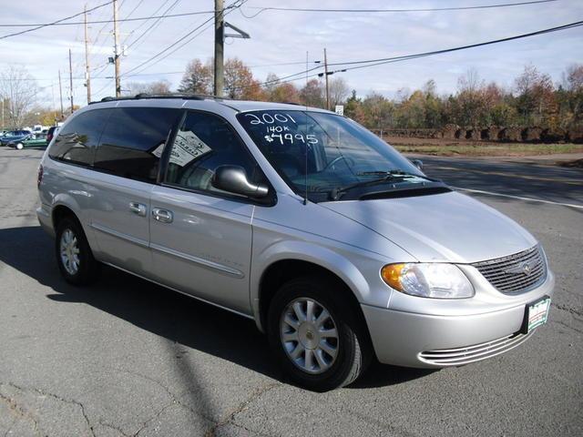 2001 Chrysler Town and Country