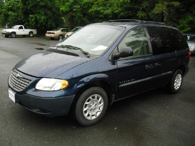 2001 Chrysler Voyager