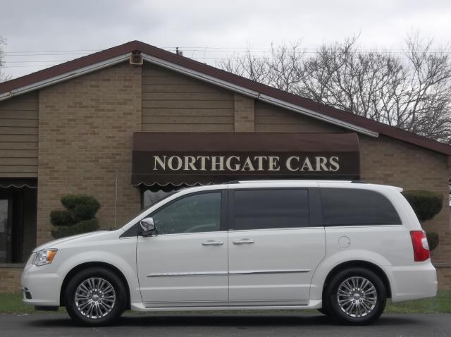 2011 Chrysler Town & Country