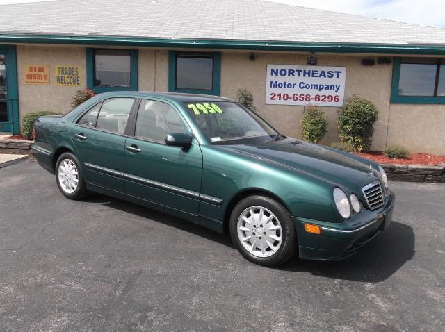 2001 Mercedes-Benz E-Class E320