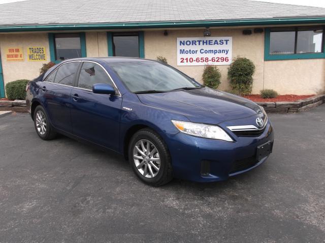 2011 Toyota Camry Hybrid Sedan