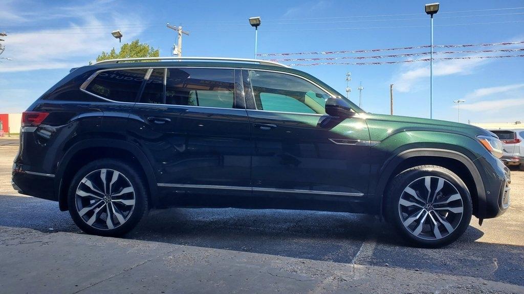 2022 Volkswagen Atlas 3.6L V6 SEL Premium R-Line - 8
