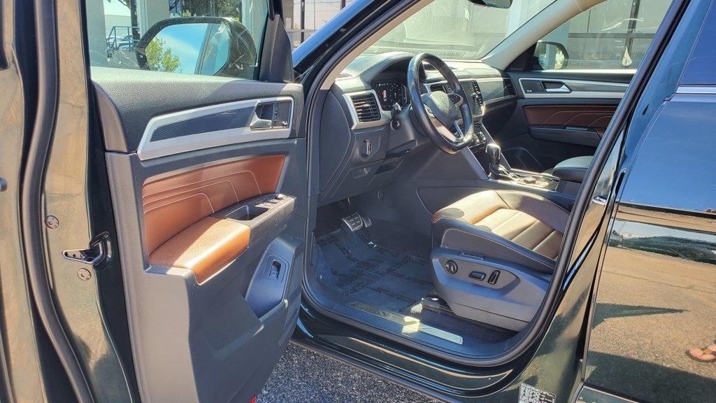 2022 Volkswagen Atlas 3.6L V6 SEL Premium R-Line - 11