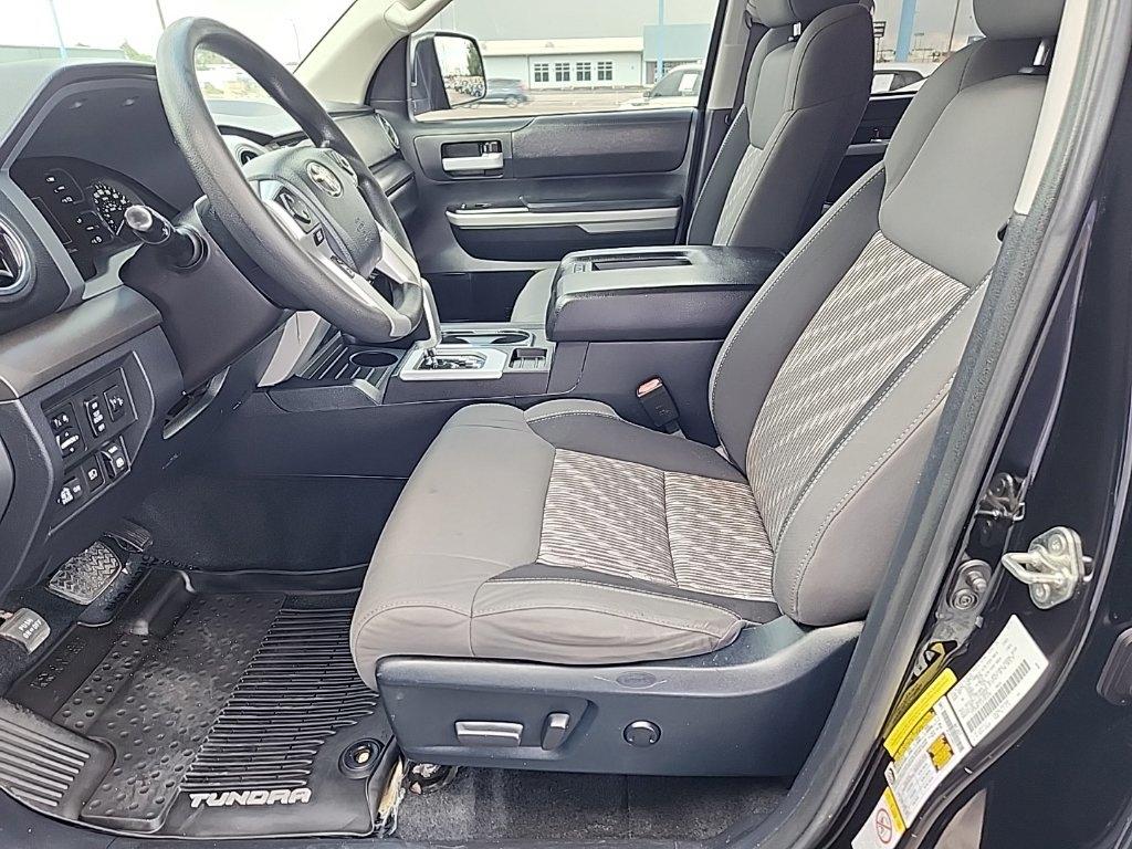2018 Toyota Tundra photo 9 of 17