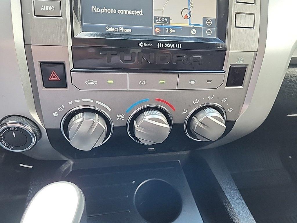 2018 Toyota Tundra photo 15 of 17